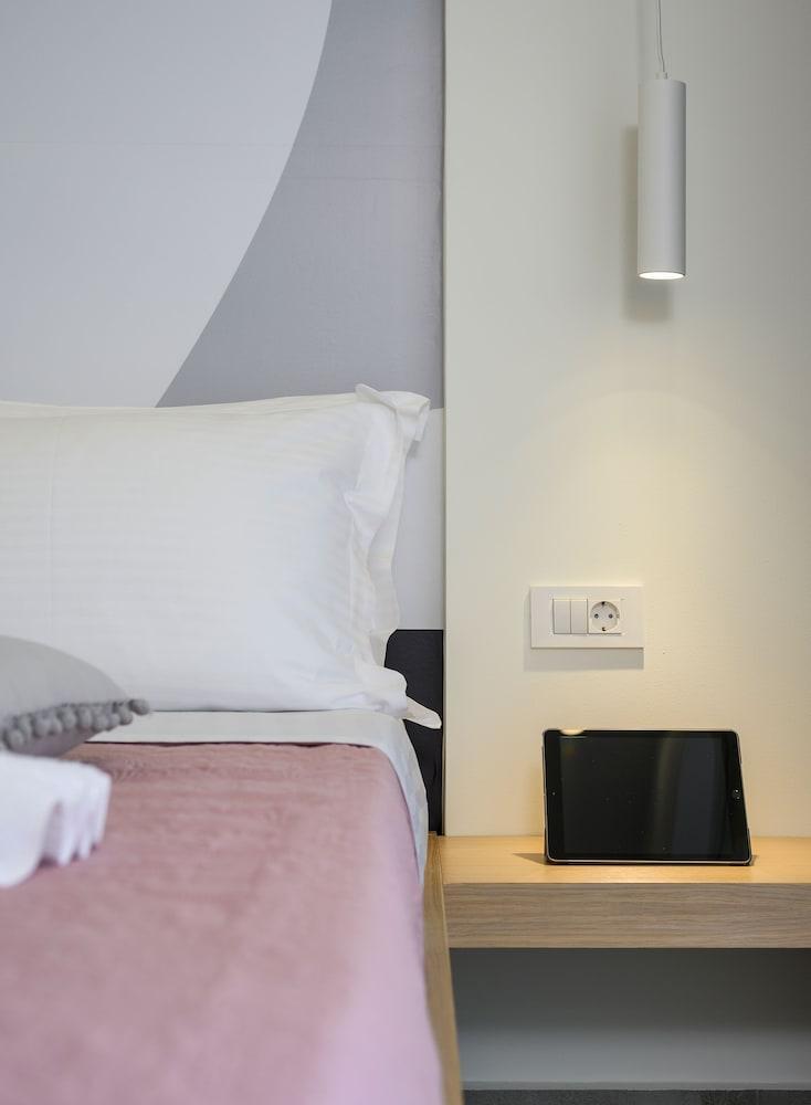 Athina Suites Luxury Suites Near The Sea Platanias ปลาเตเนียส ภายนอก รูปภาพ