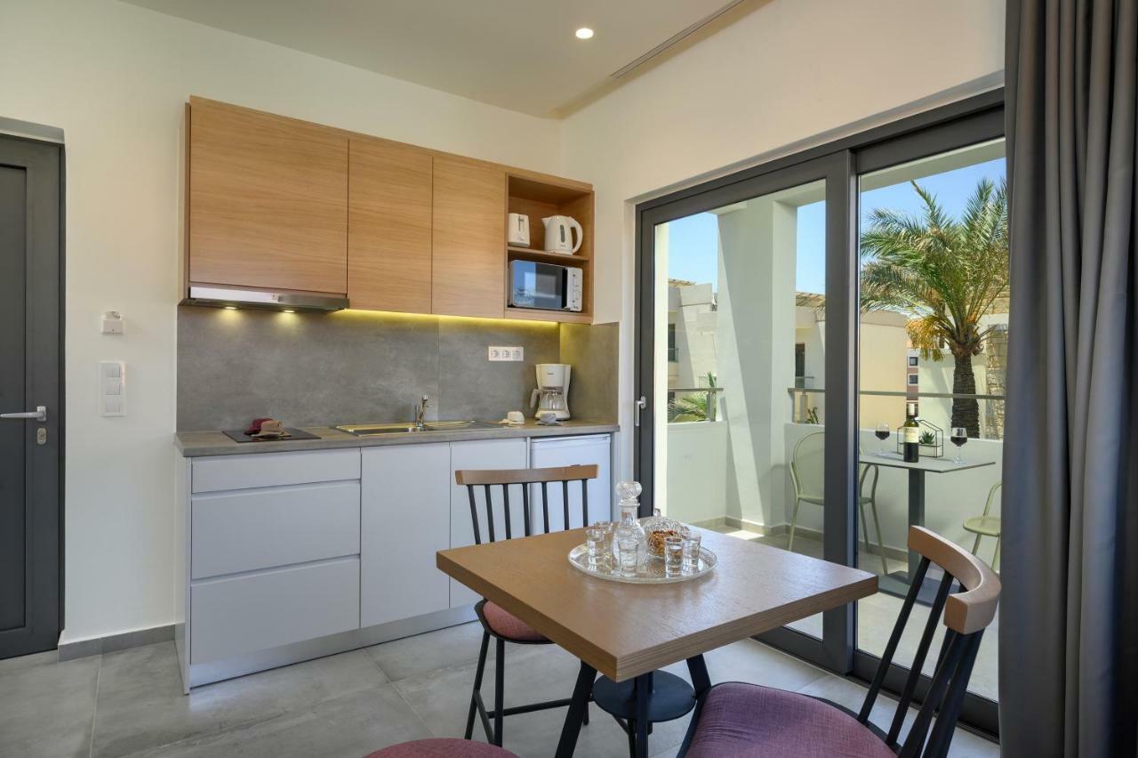 Athina Suites Luxury Suites Near The Sea Platanias ปลาเตเนียส ภายนอก รูปภาพ