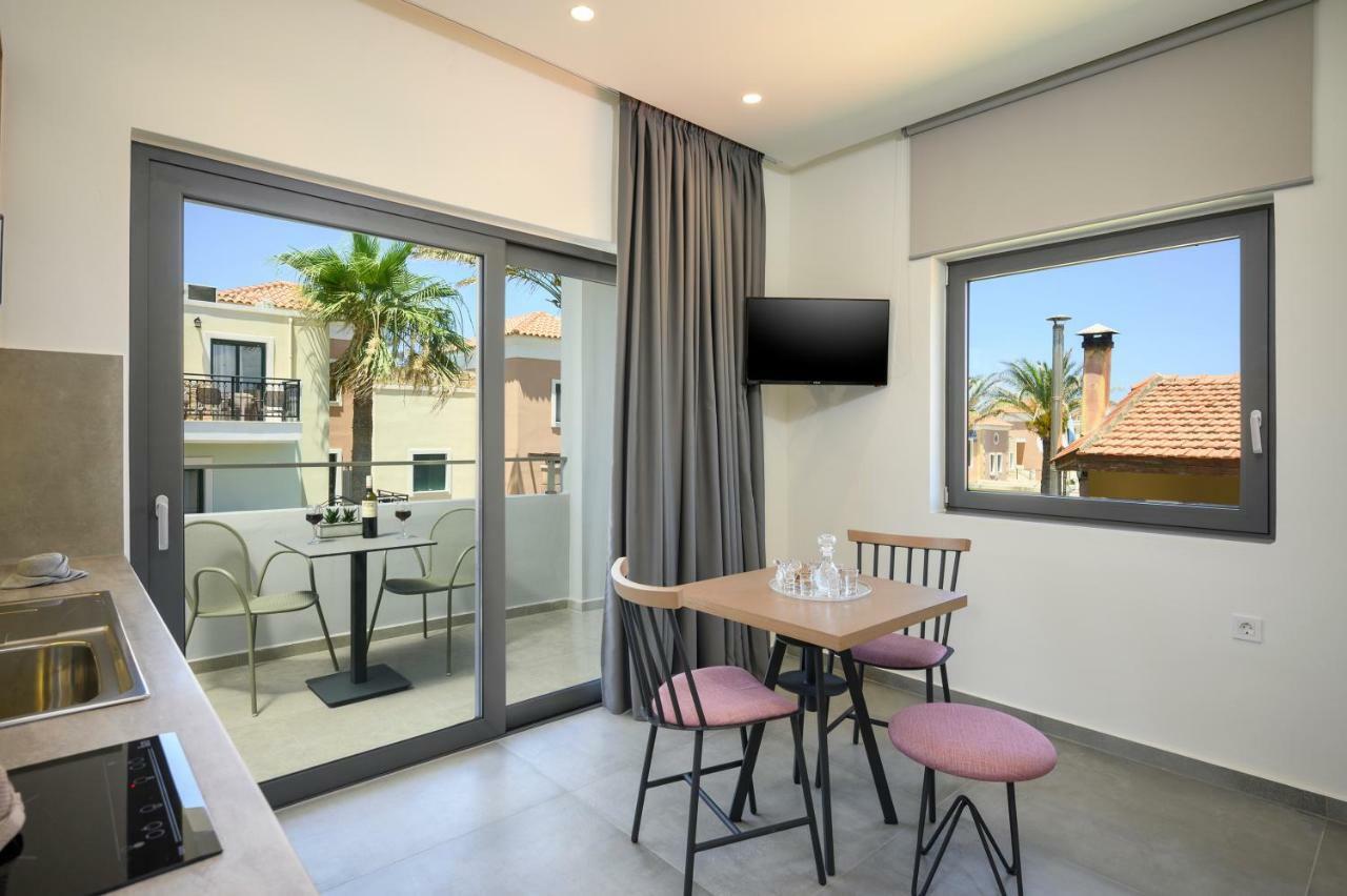 Athina Suites Luxury Suites Near The Sea Platanias ปลาเตเนียส ภายนอก รูปภาพ